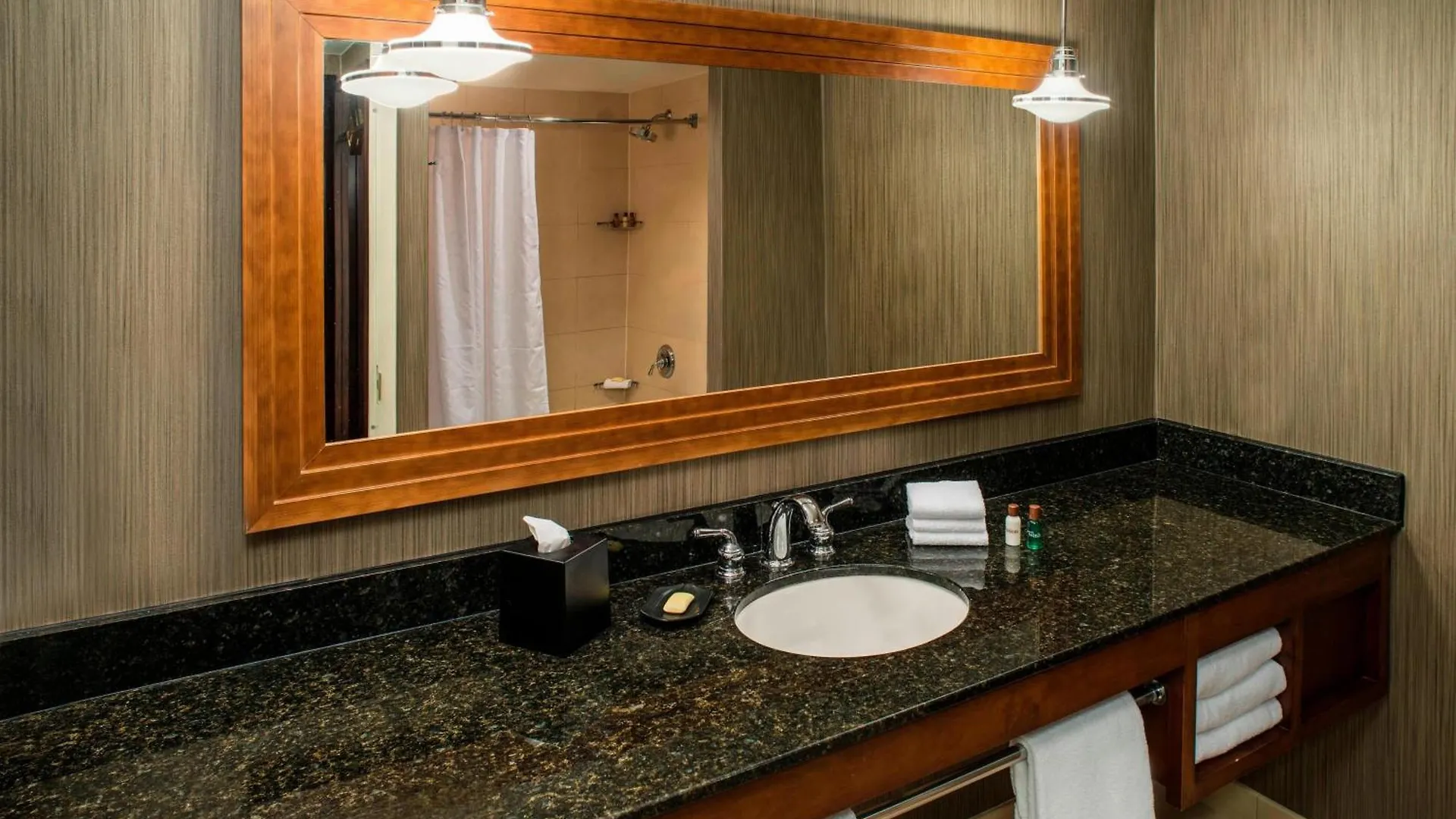 The Plaza Hotel Columbus At Capitol Square 4*,  United States