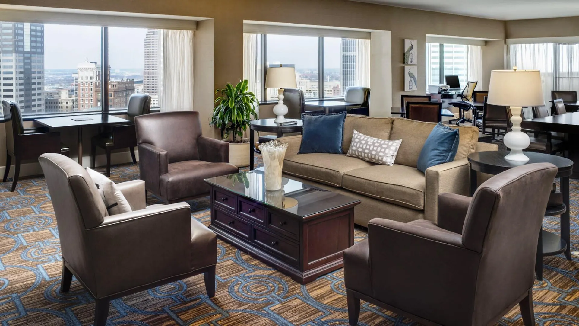 The Plaza Hotel Columbus At Capitol Square ABD